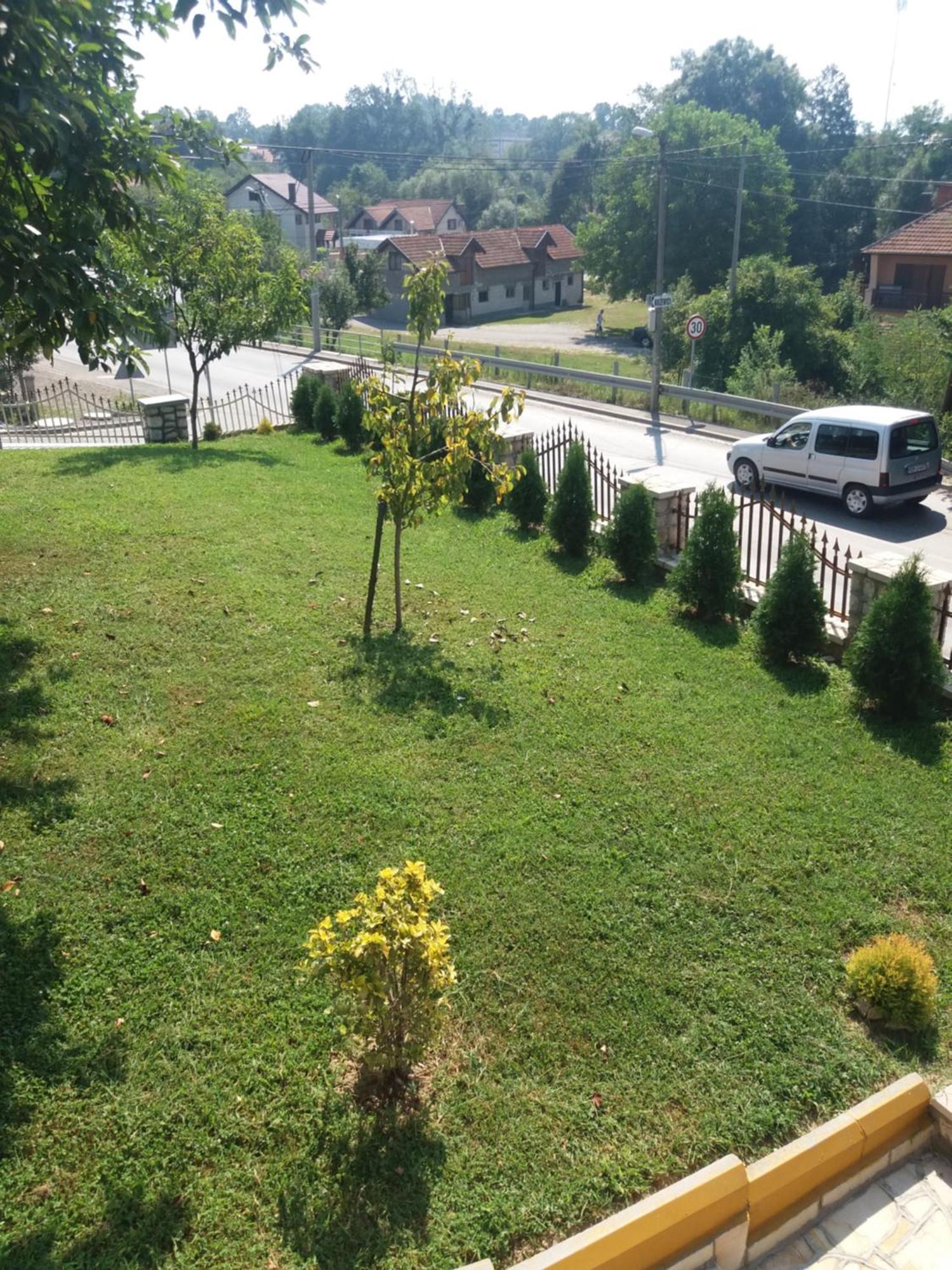Apartmani Nedim Dubrave Gornje Exteriér fotografie